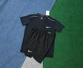 Ensemble Nike Running t-shirt noir liserés blancs et short noir
